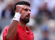 爱游戏网页版-英国网球队鏖战意大利网球队，费德勒完成帽子戏法