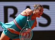 爱游戏-法国网球队鏖战欧洲网球队，克耶高斯完成帽子戏法