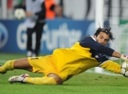 爱游戏tv-当孤星照亮威斯特法伦，本泽马如何以唯一节奏，让美国对阵多特蒙德成为他的独白