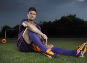 爱游戏官方入口-赛道与球场，速度与逆转的双重奏