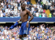 爱游戏在线-布伦森封神之战，湖人巅峰对决尼克斯，年度焦点夜见证新王诞生