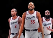 爱游戏网页版-雄鹿横扫快船，保罗惊艳四座