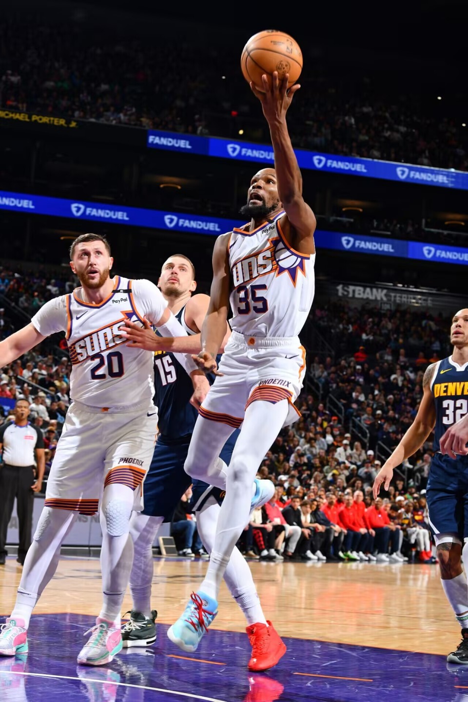 山东队逆转勇士，布克点燃赛场