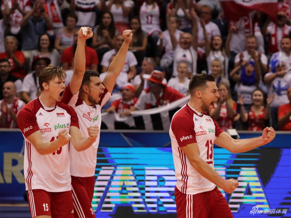 波兰险胜巴黎，门迪统治全场