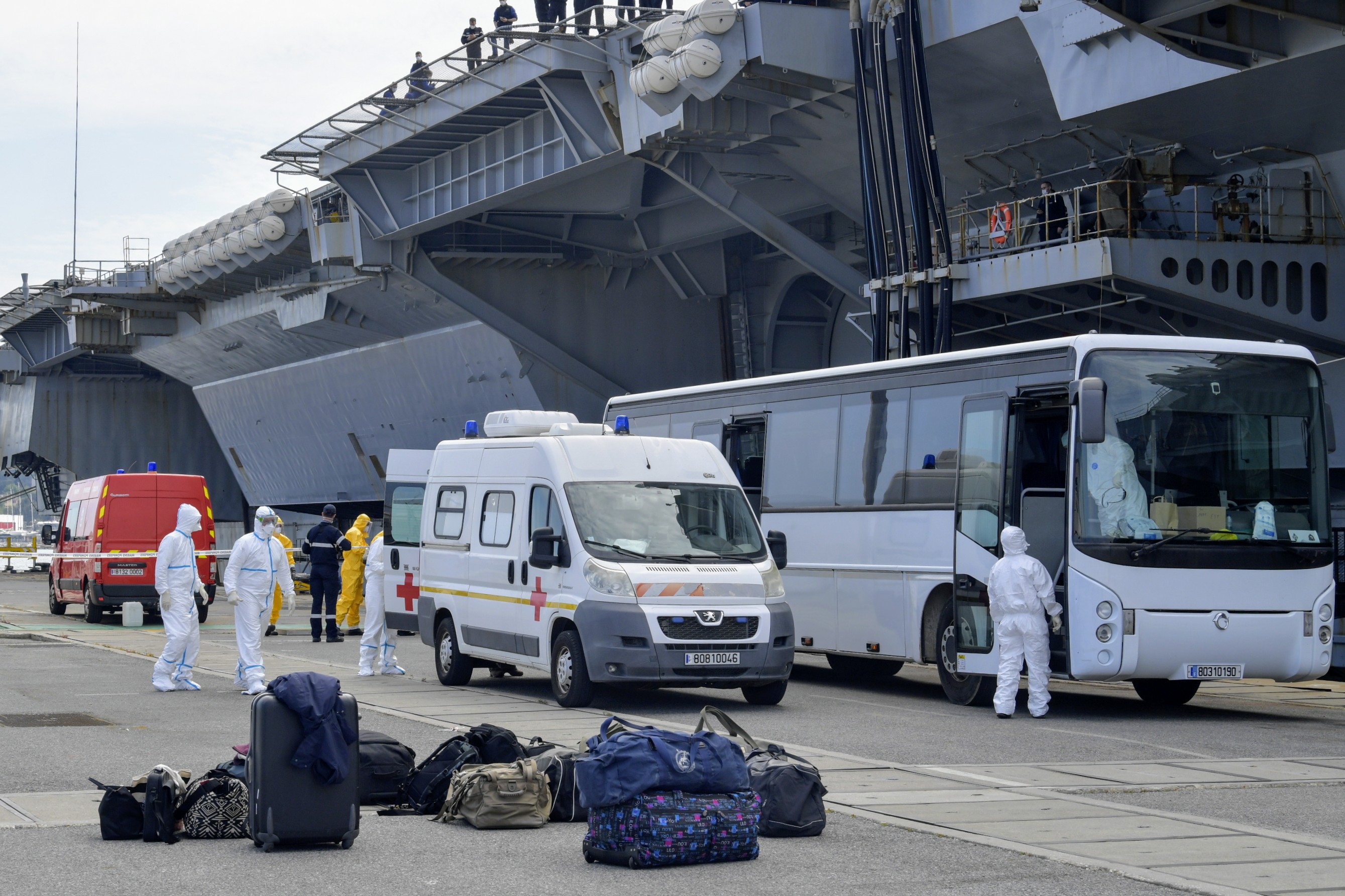 法国横扫美国，托雷斯三分雨点燃全场