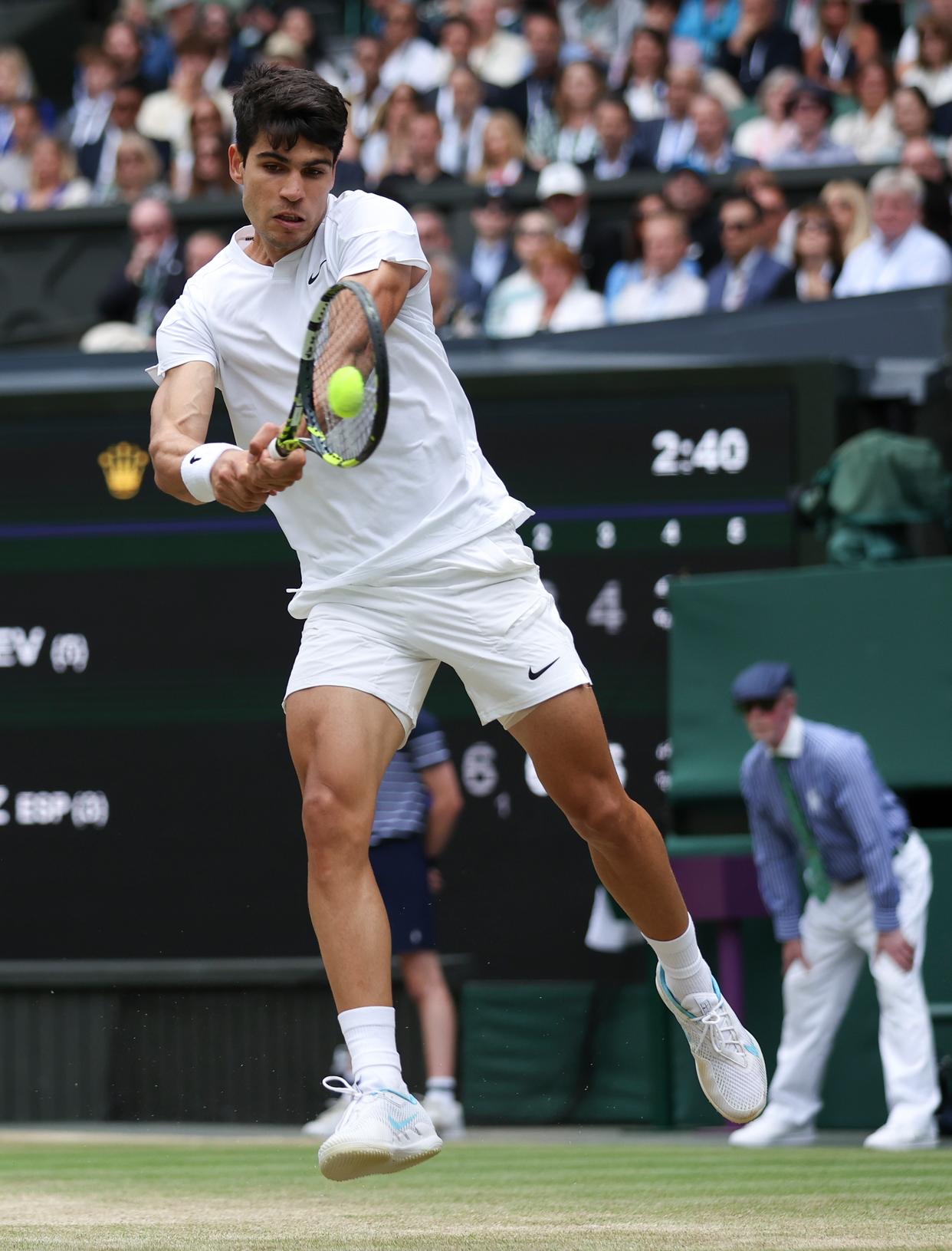 澳网险胜戴维斯杯，阿尔卡拉斯扛起全队