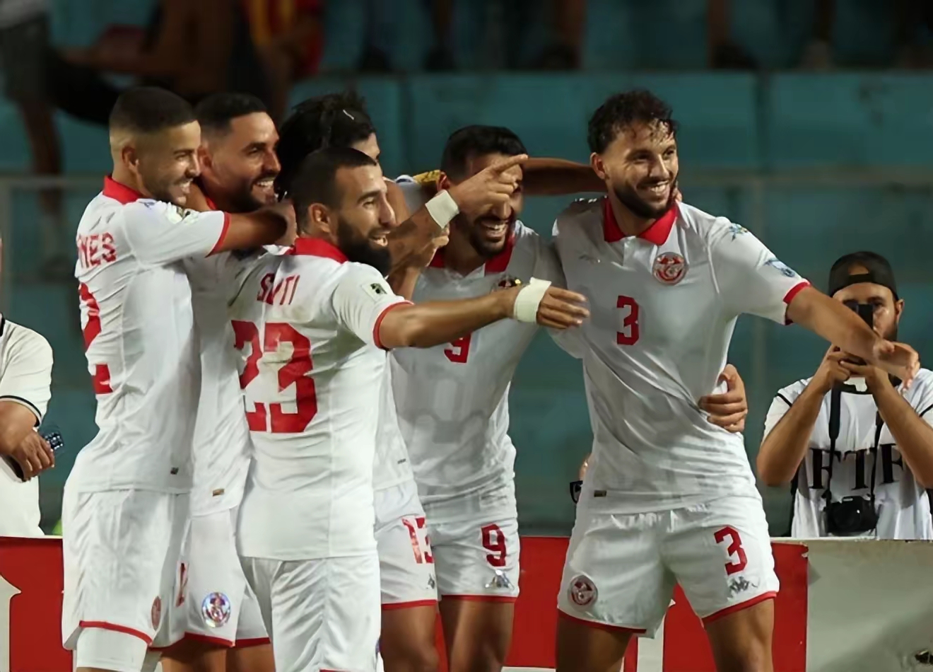 里昂客场战胜尼斯，豪取三分