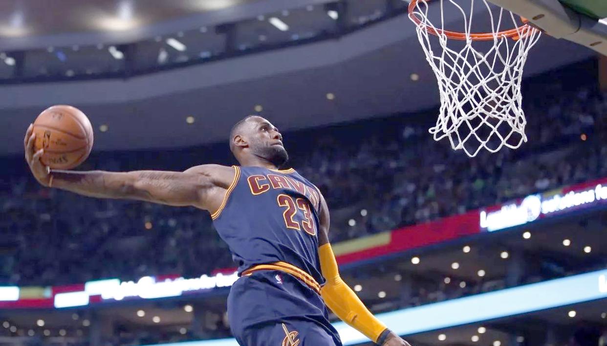 詹姆斯破纪录,骑士震撼胜利 詹姆斯破纪录,骑士震撼胜利